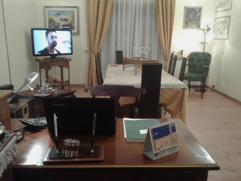 B&B Roma Per Fiera E Aeroporto 폰테 갈레리아 외부 사진